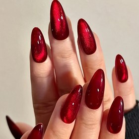 Resim 30parça/set Y2K Estetiği Kan Kırmızısı Kristal Kedi Gözü Press On Tırnakları Uzun Badem Kırmızısı Kedi Gözü Akrilik Sahte Tırnaklar, 1pc Tırnak Dosyası Dahil, Kadınlar ve Kızlar İçin Günlük Giyim Rave Partisi Kullanımı İçin Tırnak Malzemeleri 
