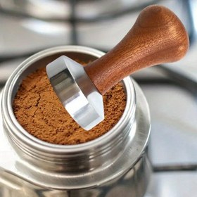 Resim 1 adet Barista'nın Seçimi Espresso Kahve Tamperi, Ahşap Saplı, El Yapımı Yüksek Kaliteli Metal Yapı, Pil Gerektirmez, 51/53/58mm Öğütücülere Uyar - Profesyonel Espresso Makinesi Aksesuarı 