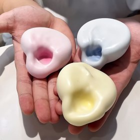 Resim Komik hediye şekli yapışkan pirinç sıkma oyuncağı el yapımı top oyuncak, yaratıcı çocuk oyuncağı, yumuşak renk karışımı, ebeveynler için mükemmel ve hediye verme için benzersiz yumuşak top 