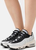 Resim Nike Air Max 95 Metallic ( Dar Kalıp 1 Numara Büyük Alınız ) Kadın Spor Ayakkabı 