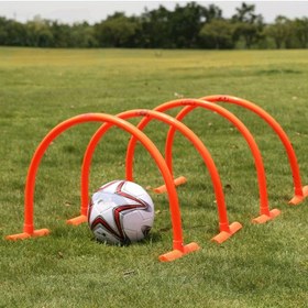 Resim Profesyonel Futbol Eğitim Ekipman Seti, Kaleci Vuruş Hedefi, Engel Kursu Kontrolü ve Çok Fonksiyonlu Çapraz Çubuk Kombinasyonu dahil. İç/Dış Mekan Kullanımı için Uygun, Çıkarılabilir Stand Tasarımı 