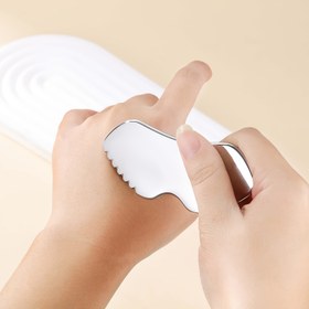 Resim 1pc Paslanmaz Çelik Gua Sha Kazıma Masaj Tahtası, V-Hatlı Yüz Kaldırma Aracı, Kokusuz Yüz Bakım Cihazı, Manuel Çalışma, Pille Çalışmaz 