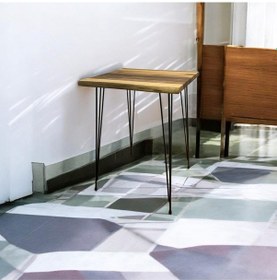 Resim Ceviz Ahşap Yan Sehpa Firkete Ayaklı Siyah Ayaklı Naturel 