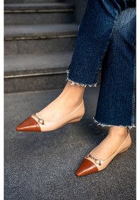 Resim Voyen Çift Renkli Sivri Burun Gold Toka Detaylı Kadın Babet Beyaz 