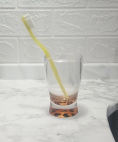 Resim 2 Adet Diş Fırçalık Macun Kabı Leopar Akrilik 6x6x11cm 270ml Banyo Seti Çok Renkli 