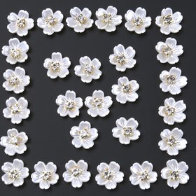 Resim 30 Adet Pipitree 12mm Beyaz Akrilik Çiçek Yama - Parlak Altın Merkezli, DIY Takı Yapımı, Giysi Aksesuarları, El Yapımı Hediye Dekoru, Sevgililer Günü, Anneler Günü, Şükran Günü Hediyeleri, Dayanıklı 