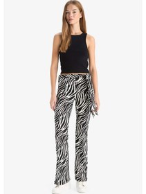 Resim Defacto Fitted Zebra Desenli İspanyol Paça Pantolon G2988ax25wnbk81 Siyah 