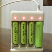 Resim Pil Paketi ile Evrensel USB Akıllı Şarj Cihazı, 4 Yuvalı Akıllı Lityum Şarj Cihazı +4 adet Şarj Edilebilir Lityum-İyon Pil Lityum-İyon Pil 3.7V, 4 Yuvalı Şarj Cihazı 3.7V Şarj Edilebilir Lityum-İyon Pil (Pil Dahil Değildir) 