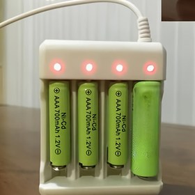 Resim Pil Paketi ile Evrensel USB Akıllı Şarj Cihazı, 4 Yuvalı Akıllı Lityum Şarj Cihazı +4 adet Şarj Edilebilir Lityum-İyon Pil Lityum-İyon Pil 3.7V, 4 Yuvalı Şarj Cihazı 3.7V Şarj Edilebilir Lityum-İyon Pil (Pil Dahil Değildir) 