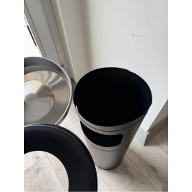 Resim Mat Siyah Ayaklı Büyük Çap 21CM Küllük, Şık ve Zarif Tasarım 