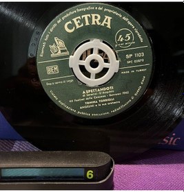 Resim Tonina Torrielli - Gondolì Gondolà / Aspettandoti 1962 45'lik - Cetra Türkiye Baskı 