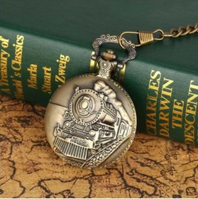 Resim Antika Tren Tasarımlı Köstekli Cep Saati 