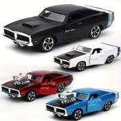 Resim 1:32 Ölçek Kırmızı Alüminyum Die-Cast Oyuncak Araba, Açılabilir Kapılar, Çinko Alaşımından Yapılmış, Manuel Çalışan, Kış Koleksiyoncuları ve Araba Meraklıları İçin Mükemmel, Oyuncak Araç. 