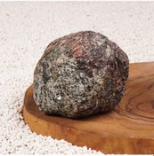 Resim Lal Taşı Garnet Taşı Doğal Kütle 