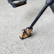 Resim Yaya bisiklet ayaklığı, küçük ayakkabı şeklindeki pedal pedi, yaratıcı aksesuar, dikkat çeken tasarım 
