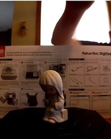 Resim Opencart Küçük Kız Heykeli Sadece Plastik Aparattır 