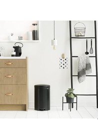 Resim Brabantia Çöp Kutusu 20 Litre Newicon Pedallı Mat Siyah 114106 Siyah 