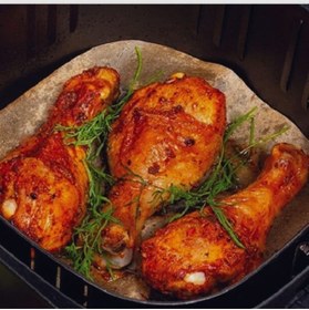 Resim EveFix 50 Adet Air Fryer Pişirme Kağıdı Tek Kullanımlık Yağ Su Geçirmez Yapışmaz Deliksiz Düz Kare Model 