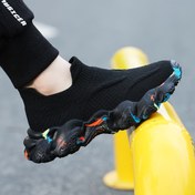 Resim Gençler için Kayma-On Örgü Sneakerlar - Siyah Kamuflaj Desenli ve Çok Renkli Vurgular, Nefes Alabilen Kumaş Üst & EVA Taban, Erkek ve Kız Çocukları için Her Mevsim Günlük Ayakkabılar, Kızlar için Ayakkabılar, Gençlerin Oyuncağı Tasarımı, Rahat Kalıp 