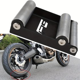 Resim Motosiklet Tekerlek Temizleme Standı - Demir, 180mm Genişliğe Kadar Lastiklere Uyar, Sokak Motosikletleri İçin İdeal 