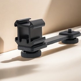 Resim NEWKS Alüminyum Alaşımlı 3 Başlı Flaş Ayaklığı, Su Geçirmez Değil, Spor Kamera Telefon Sabitleyici Uzatma Çubuğu, Dolgu Işığı Mikrofon Canlı Yayın Desteği 