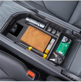 Resim Anjiexun Toyota İçin Çift Usb Bağlantı Noktalı Orta Konsol Düzenleyici Aksesuarları 