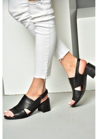 Resim Fox Shoes P555452303 Siyah Hakiki Deri Kalın Topuklu Kadın Sandalet Siyah 