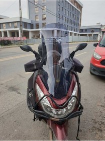 Resim Motocam Honda Pcx Siperlik Ön Cam 2014-2017 Model 83cm Füme Renkli 4mm Uzun Cam 