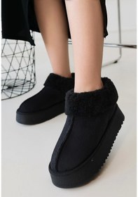 Resim Edali Siyah Süet Bot Göründüğü Gibi 