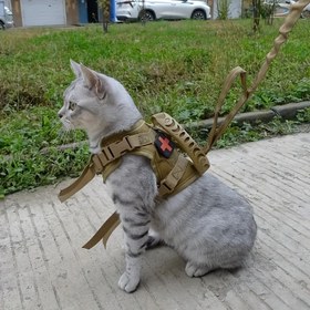 Resim Ayarlanabilir Askılar ve Kızıl Haç Yamasıyla Taktiksel Kedi Yeleği - Küçük Köpekler ve Kediler İçin Dayanıklı 600D Naylon Göğüs Kayışı, Güvenli Tasma Bağlantısı, Eğitim ve Açık Hava Maceraları İçin Ergonomik Tasarım, Kedi Yeleği Kayışı, Macera Evcil Hayvan Ekipmanı, Sağlam İnşaat 