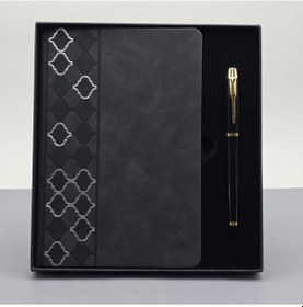 Resim Universal Desenli Siyah Deri Defter Kalem Set 