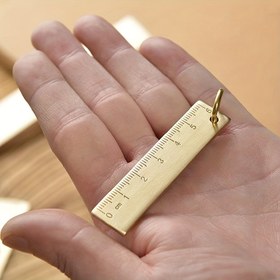 Resim 1 adet 6cm Küçük Bakır Cetvel Pirinç Metal Cetvel Anahtar Kartı Kolye EDC Gadget 3mm Kalınlaştırılmış DIY Benzersiz Anahtarlık Kolye Yapımı Çok Fonksiyonlu 