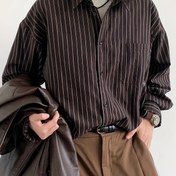 Resim Erkek Vintage Çizgili Uzun Kollu Gömlek - Göğüs Cebi ile Rahat Bol Kesim, Kahverengi ve Beyaz Dikey Çizgiler, Bahar/Sonbahar için Mükemmel, Rahat Kıyafet, Rahat Kıyafet|Vintage Çizgili Gömlek|Tek Göğüs Gömlek 