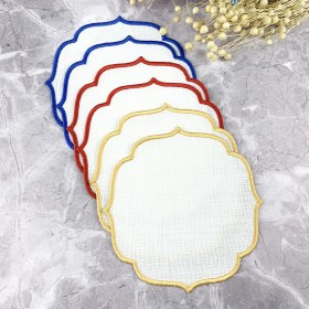 Resim Weare2 Mavi, Kırmızı & Gold Nakışlı Keten Efektli 6'lı Kokteyl Peçetesi 