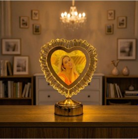 Resim Yatak Odası İçin Abajur Led Işıklı Fotoğraflı Çerçeve Kristal Kalpli Kişiye Özel Resimli Abajür Gold 