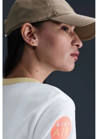 Resim Hq1707-100 Nike Air Zoom Club Ss Tee Moto Rgr Womens White Tshirt Kısa Kollu Kadın Tişört Beyaz 
