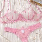 Resim Pembe Asma Çiçeği Nakışlı İç Çamaşırı Seti, Omuz Üstü Askısız Küçük Papatya Süslemeli Sütyen ile Şeffaf File Panel ve Tek İç Çamaşırı, Kadın Şıklığı Gösteren Seksi Kıyafet 