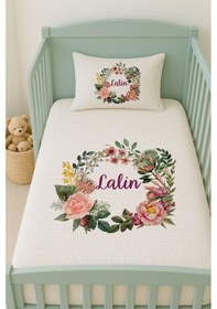 Resim %100 Pamuk İsme Özel İsimli 100x150 Cm Pike Seti Güllü Kelebek Çemberi 