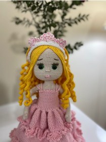 Resim Wanderlust Sevimli Oyun Arkadaşı Örgü Saçlı Etekli El Yapımı Amigurumi Bebek 35cm 
