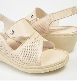 Resim Pierre Cardin PC6908 Kadın Hakiki Deri Dolgu Taban Sandalet 