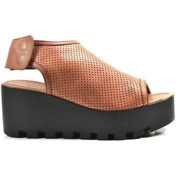 Fox Shoes P674300709 Taba Dolgu Topuklu Günlük Kadın Sandalet