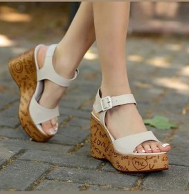 Resim Riboy Bej Cilt Dolgu Topuk Sandalet Bej 