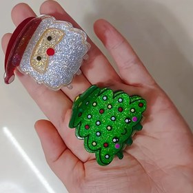 Resim Kızlar için ideal bir hediye seçeneği olan 2 adet Noel Serisi Saç Tokası, Akrilik Payetli Kar Tanesi Noel Ağacı Tokaları, Geyik Pençesi Tokalar 