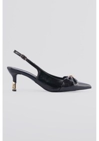 Resim Kadın Stiletto Sivri Burun Fiyonk Ve Gold Halka Detaylı Arkası Açık Topuklu Ayakkabı Calyra Siyah Siyah 