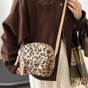 Resim Kadınların Leopar Desenli Mesaj Çantası, Kahverengi Koyu Kahverengi Kord, Küçük Kare, Polyester Astar, Fermuar Kapanışı, Makinede Yıkanabilir 
