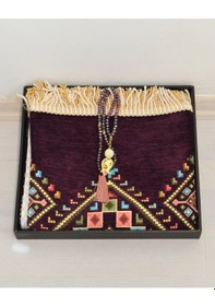 Resim Hediyelik Seccade Tesbih Seti Kilim Desenli Kadife Astarlı Seccade, Kristal Tesbih Ve Özel Kutulu Lüks Hediye Seti Mor 