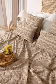 Resim İskandinav Yatak Örtüsü Seti Çift Kişilik Set Bohem Punch Panç Desen Letta Natural Renkli 