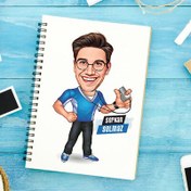 Resim Hakemlik Yapan Erkek Karikatürlü Defter 