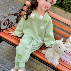 Resim Kızlar için 2 parça Bahar/Sonbahar Rahat Örgü Sweatshirt & Pantolon Seti - Mor Çiçek Desenli, Uzun Kollu, Yuvarlak Yaka, Düz Kenar, Rib-Knit Detaylı, Normal Beden, Dolgusuz, Günlük & Rahat Giyim İçin Mükemmel, Her Gün Gençler Giyim | Çiçek Desenli Üst | Örgü Yapısı, Gençler Sweatshirt, Dış Mekan İçin, Gençler Üstleri, Günlük Giyim İçin, Kız Giyim, Sweatshirt Seti, Trendy Gençler Modası, Ribk Çocuk Bitişi, Çiçek Desenli Üst, Pürüzsüz 