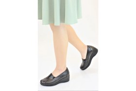 Resim Forelli Kadın Hakiki Deri Ortopedik Dolgu Topuk Ayakkabı FE57603 